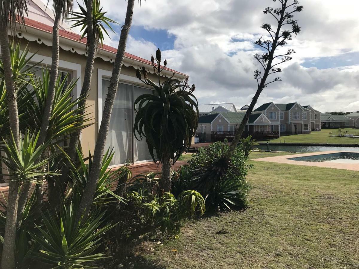 Marina Sands Villa Jeffreys Bay Exterior photo