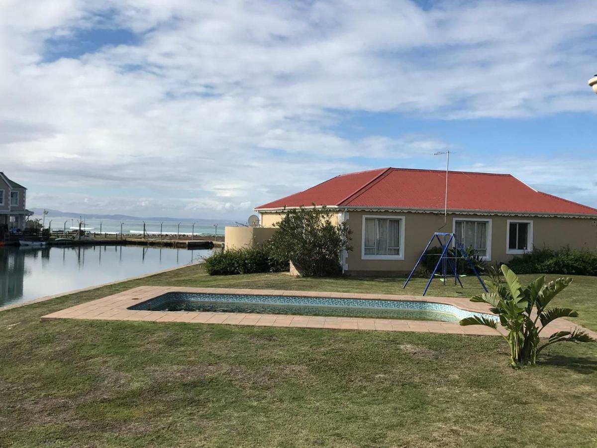 Marina Sands Villa Jeffreys Bay Exterior photo